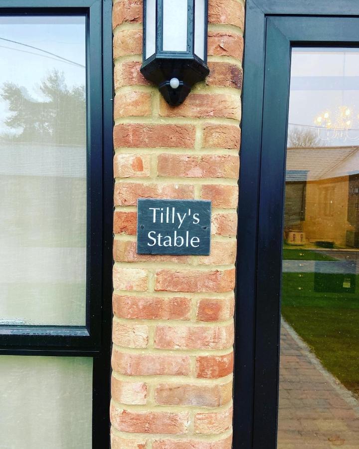 Tilly'S Stable Pattishall Εξωτερικό φωτογραφία